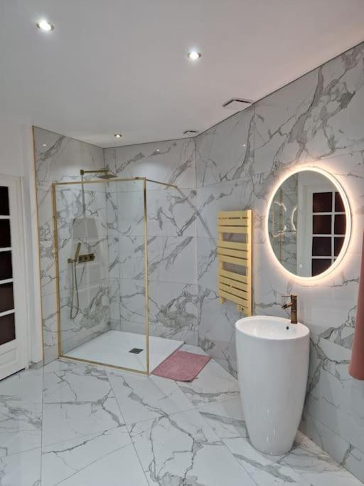 Maison Chic Avec Jacuzzi Nogent Sur Oise Yaospa60 Esterno foto